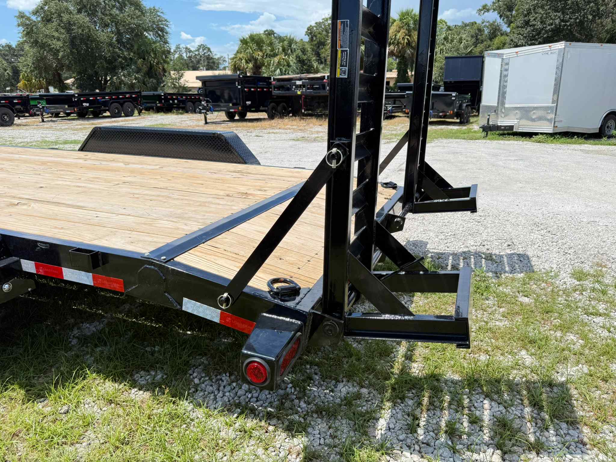 New 7×20 LOAD TRAIL Equipment Trailer