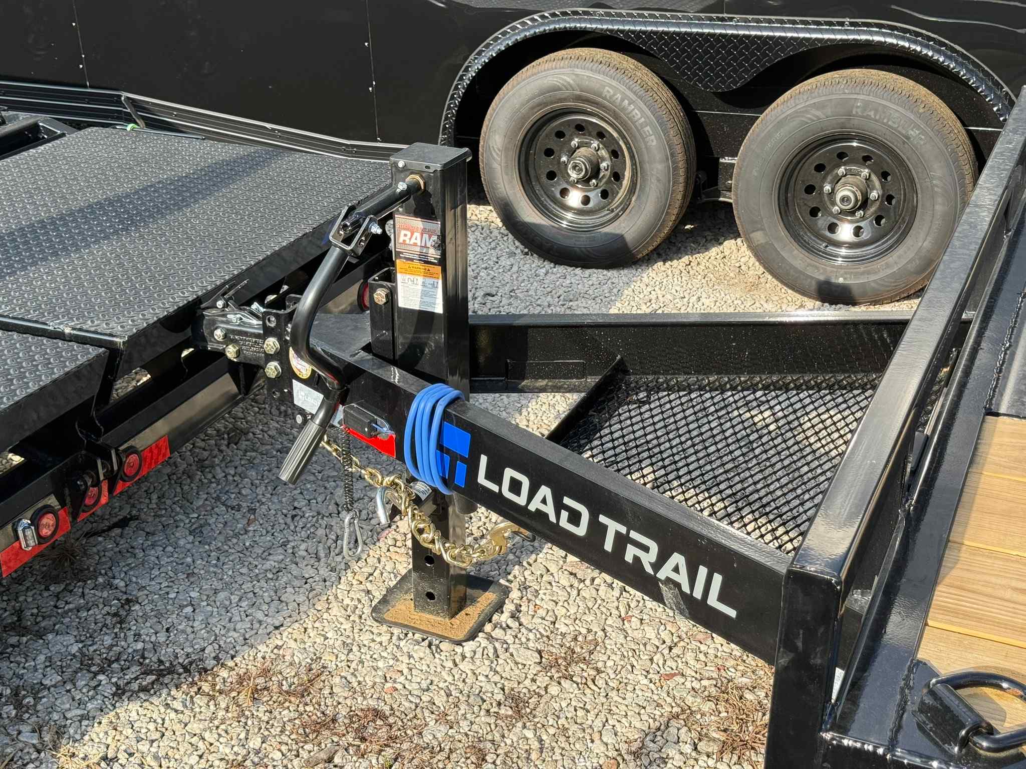 New 7×22 LOAD TRAIL Equipment Trailer