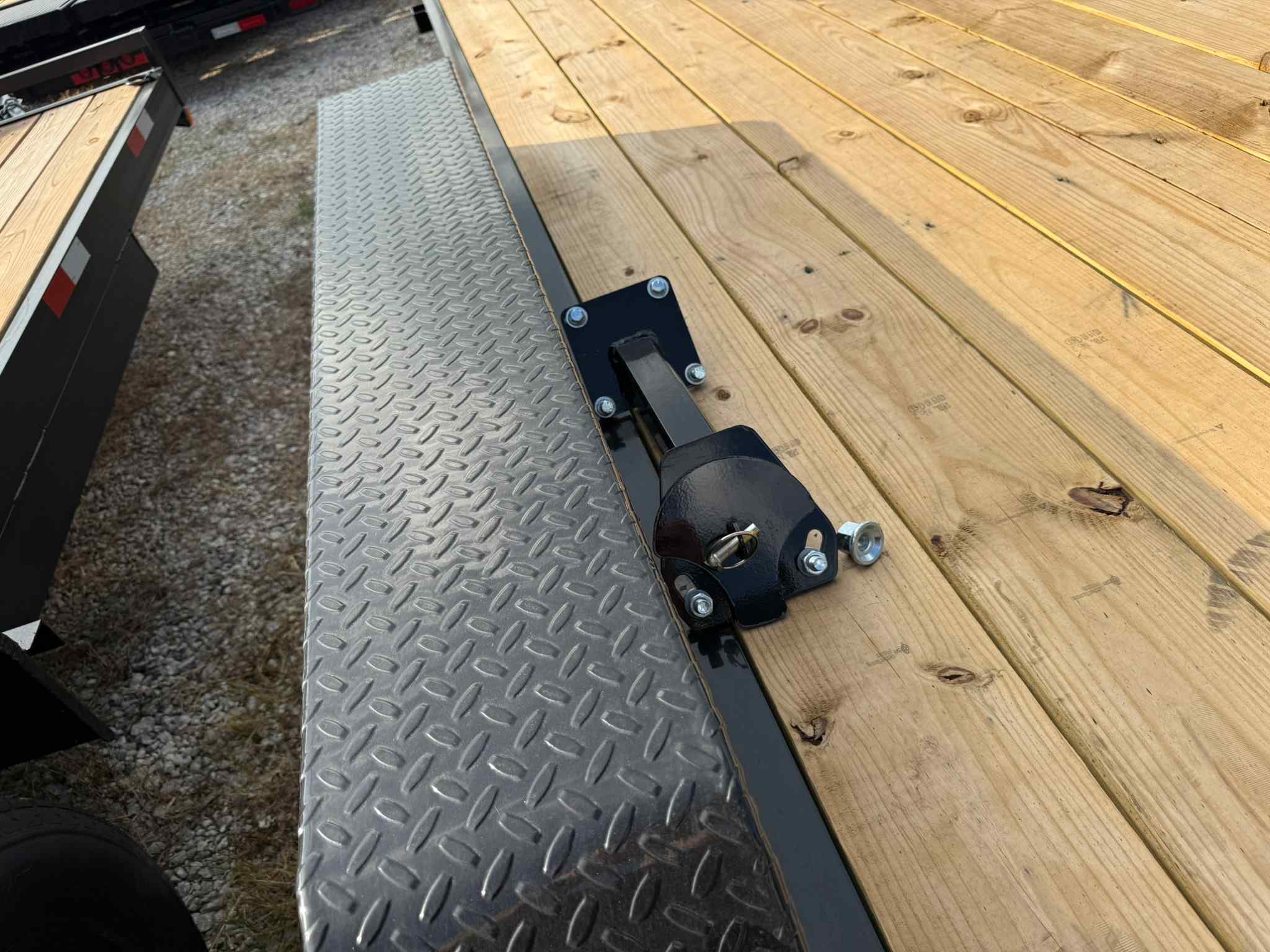 New 7×20 LOAD TRAIL Equipment Trailer