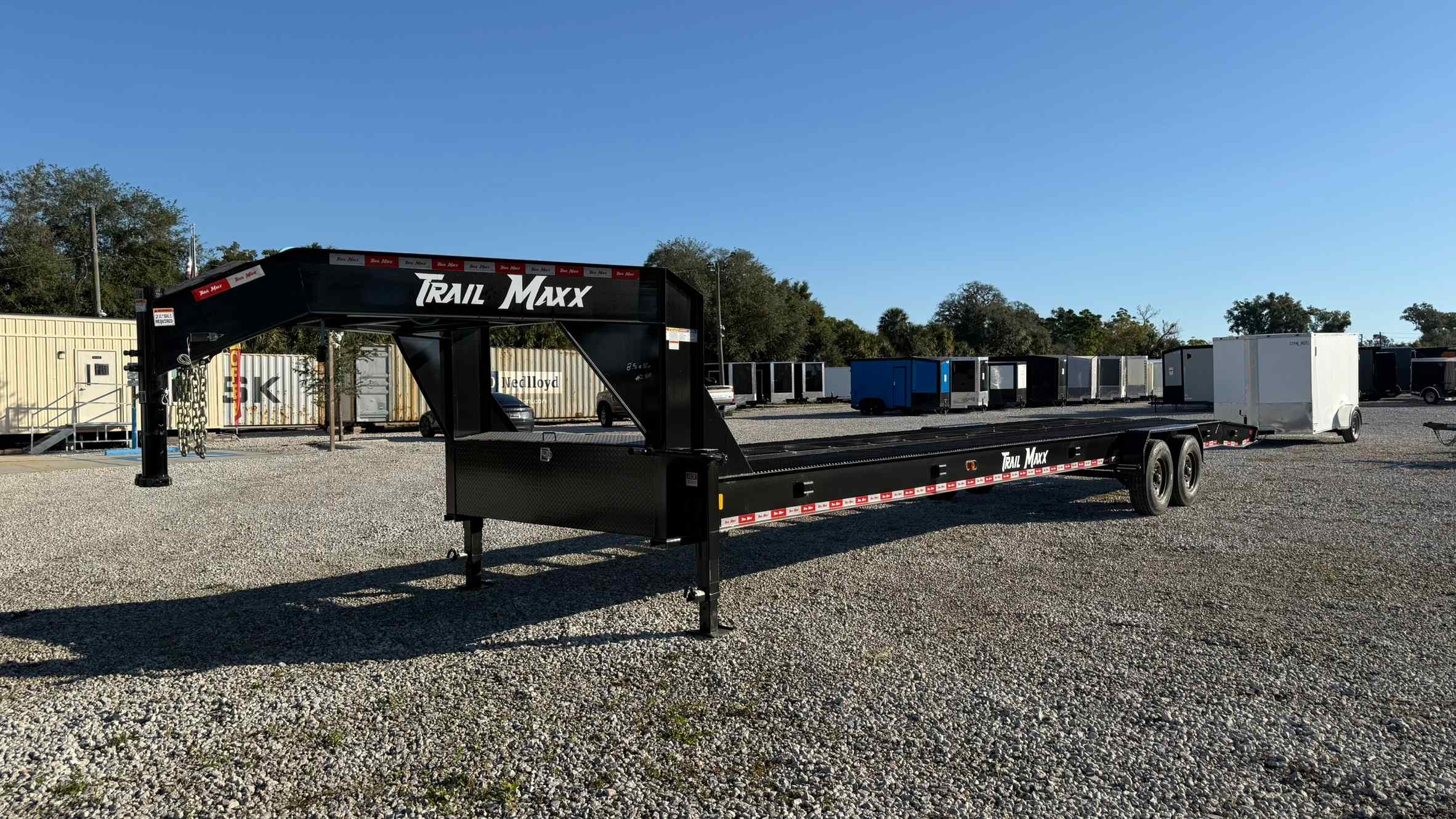New 7×36 TRAILMAXX Car Trailer
