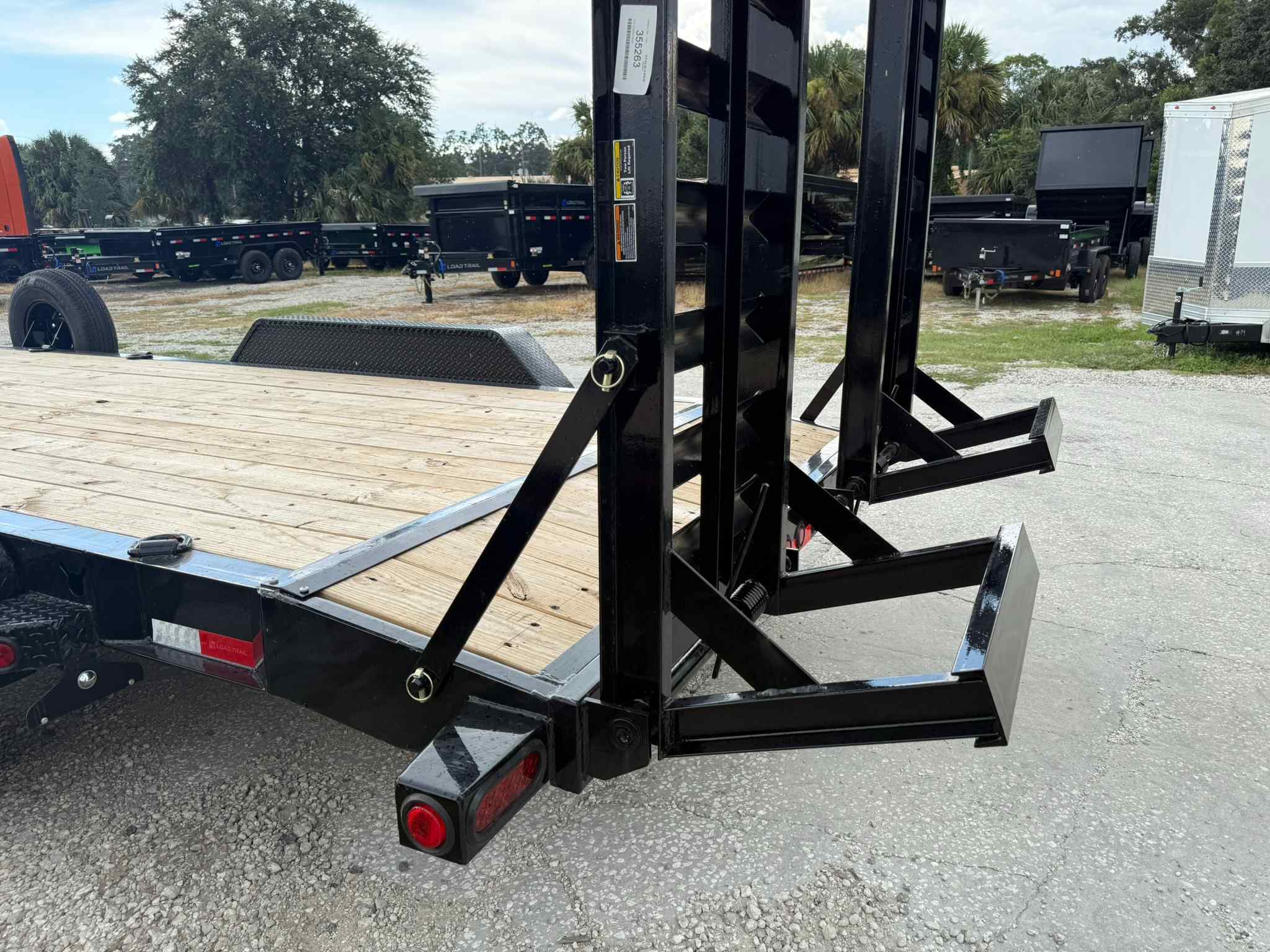 New 7×20 LOAD TRAIL Equipment Trailer