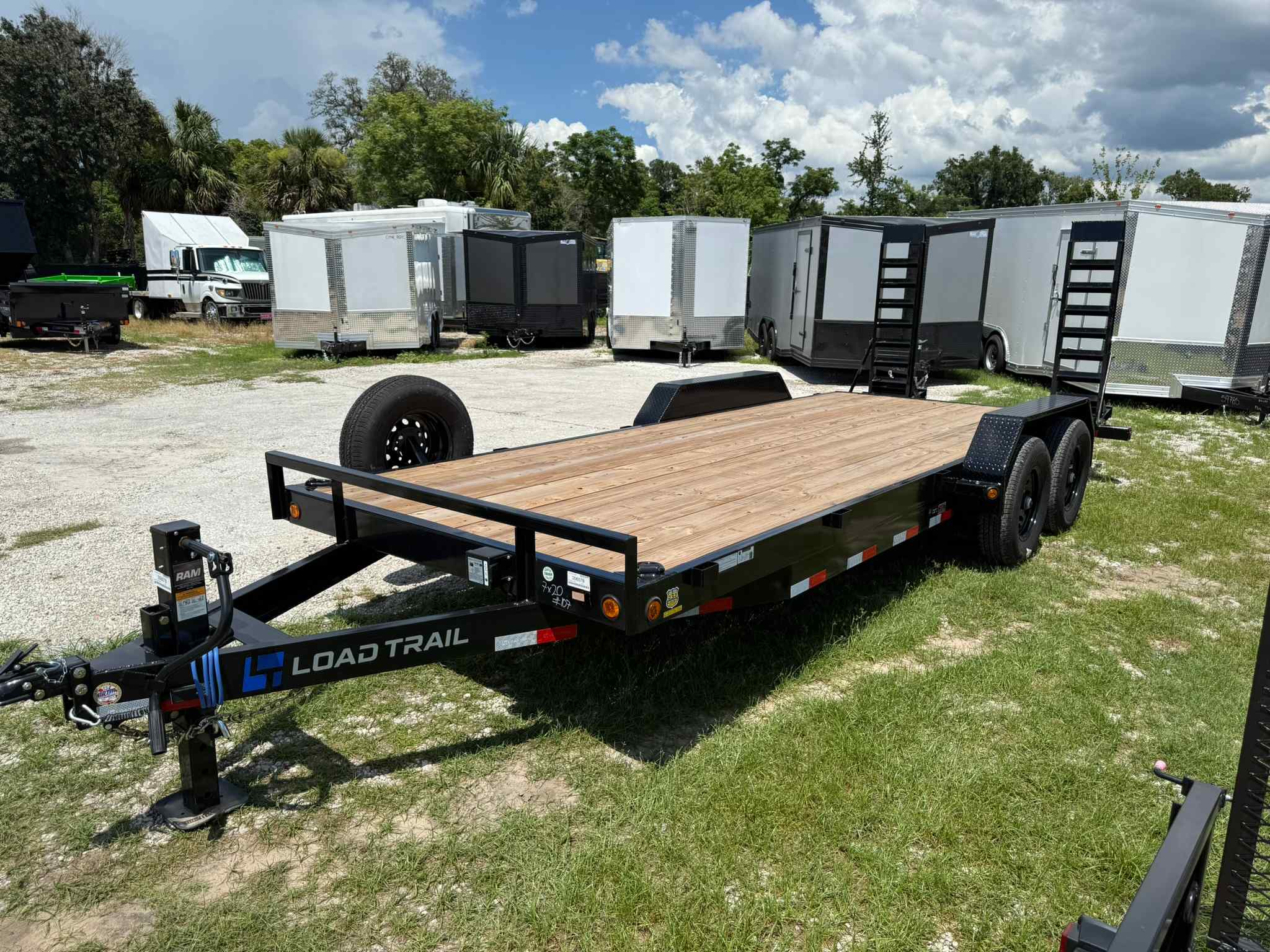 New 7×20 LOAD TRAIL Equipment Trailer