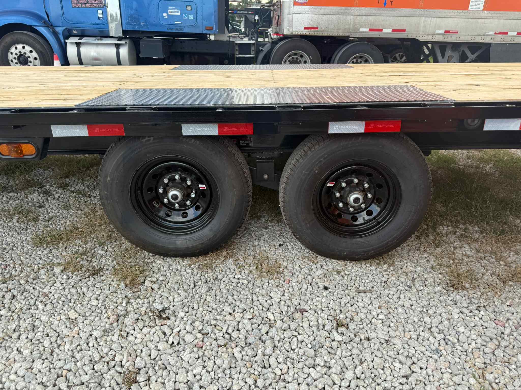 New 8.5×24 LOAD TRAIL Flatbed Trailer