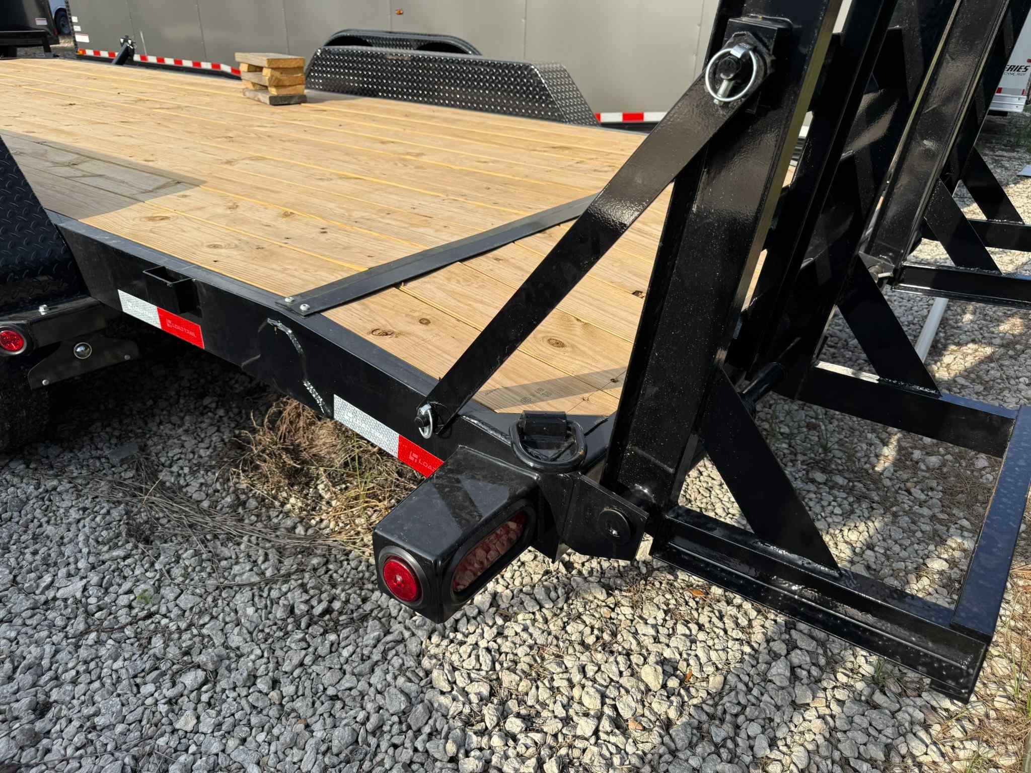 New 7×20 LOAD TRAIL Equipment Trailer