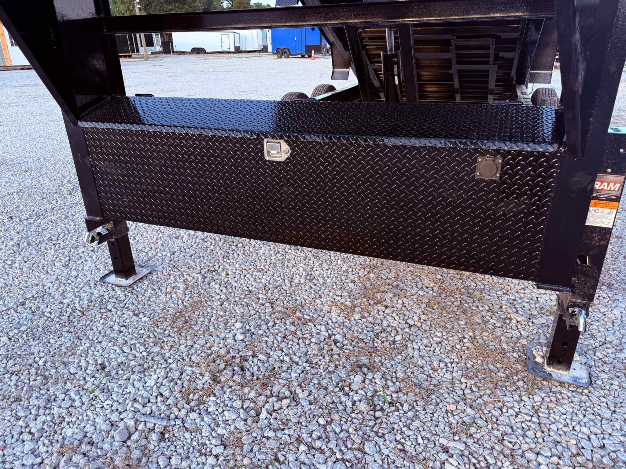 New 7×16 LOAD TRAIL Dump Trailer