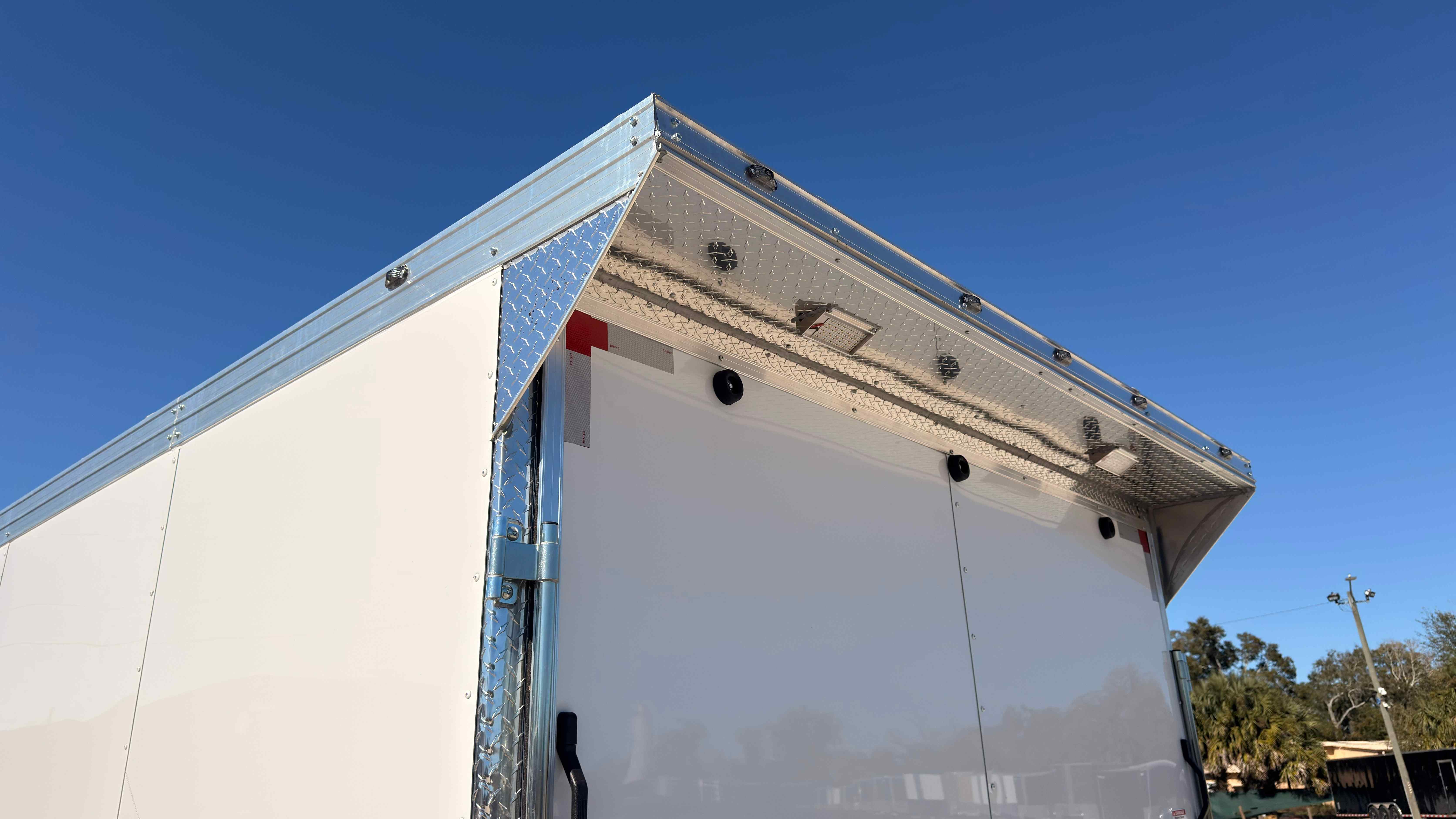 New 8.5×24 CYNERGY CARGO Enclosed Trailer