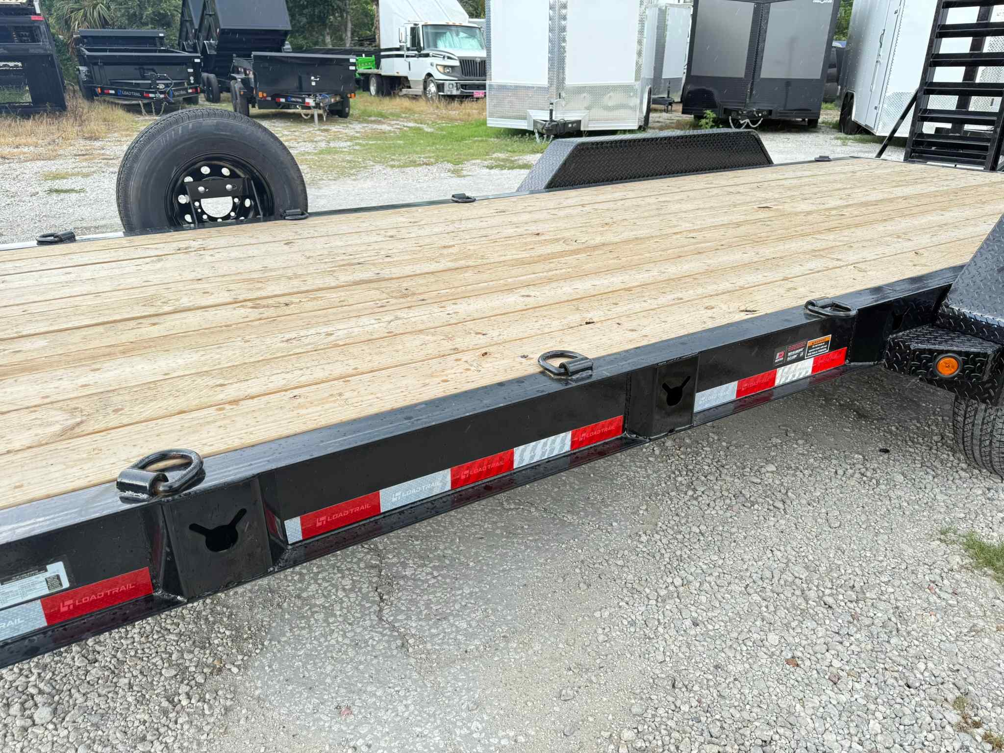 New 7×20 LOAD TRAIL Equipment Trailer