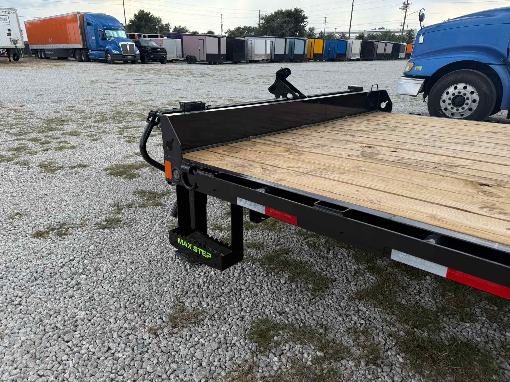 New 8.5×24 LOAD TRAIL Flatbed Trailer