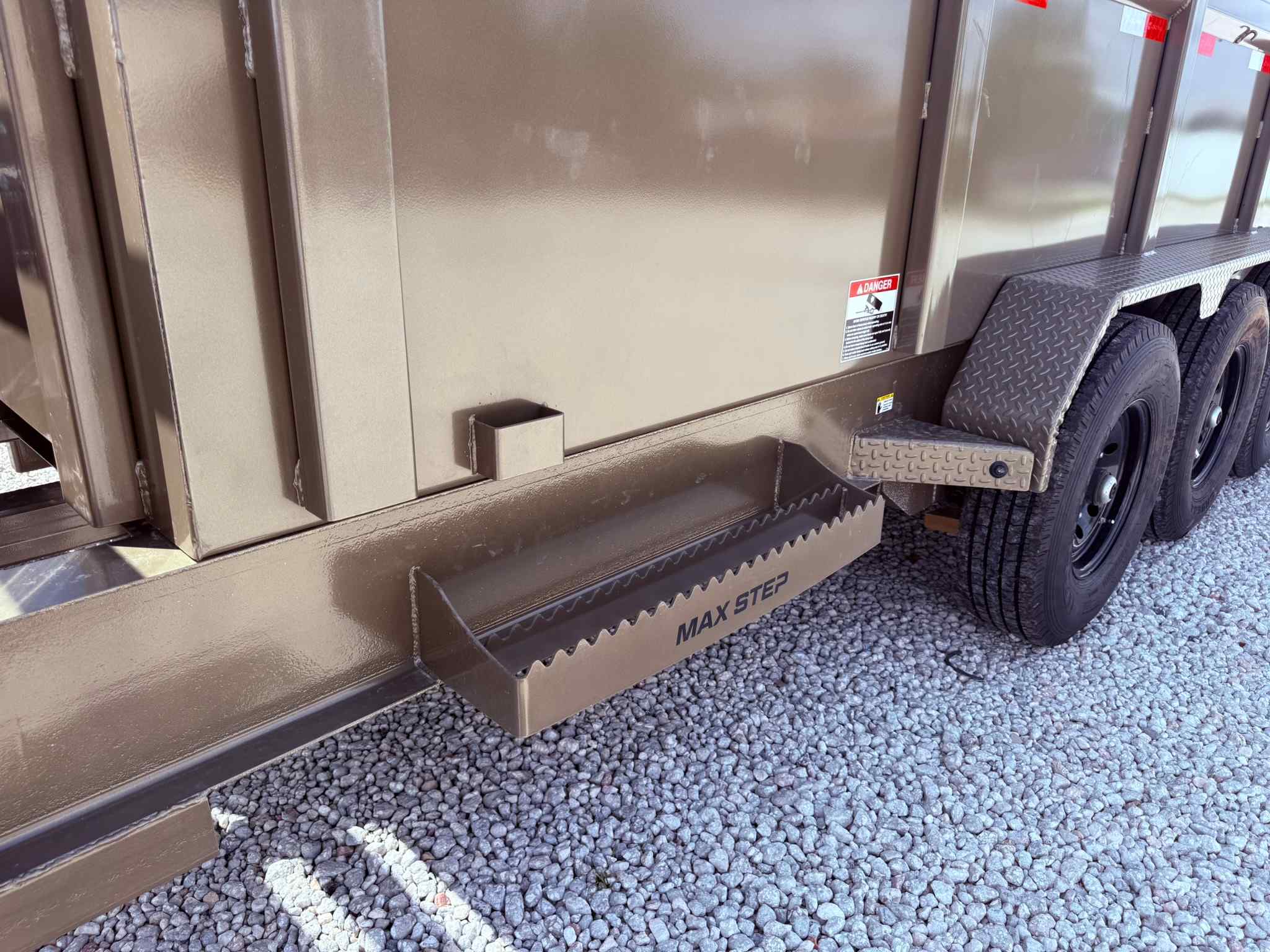 New 7×16 LOAD TRAIL Dump Trailer