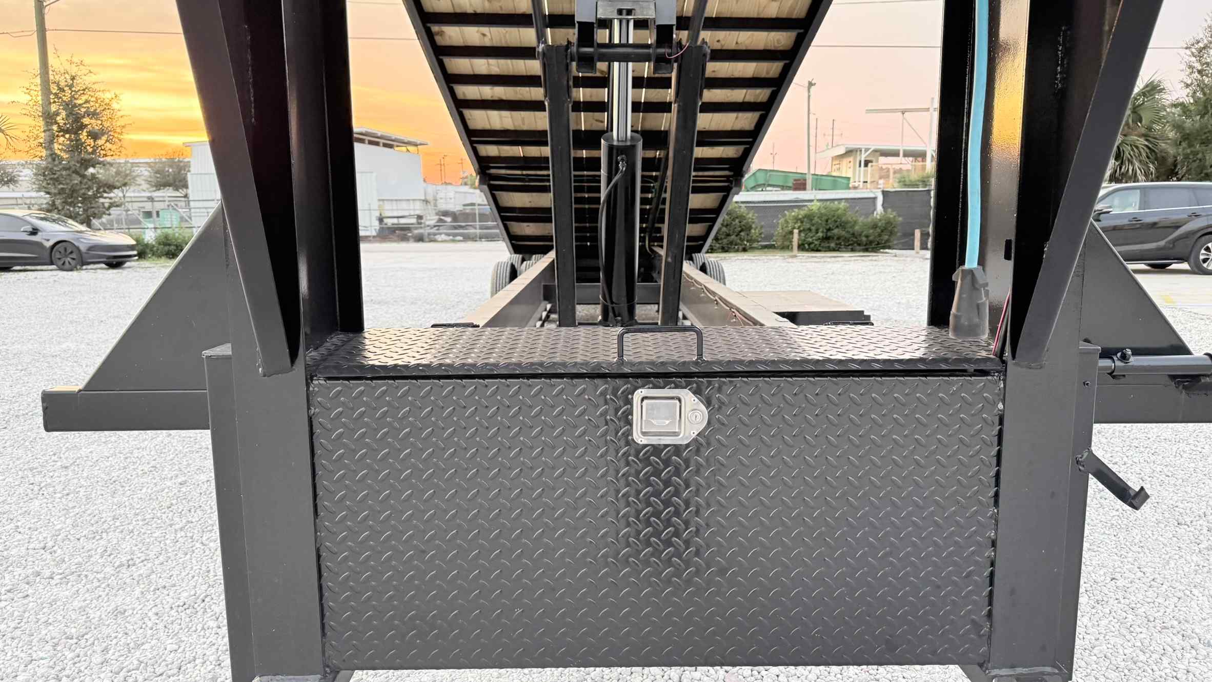 New 8.5X40 TRAILMAXX Tilt Trailer