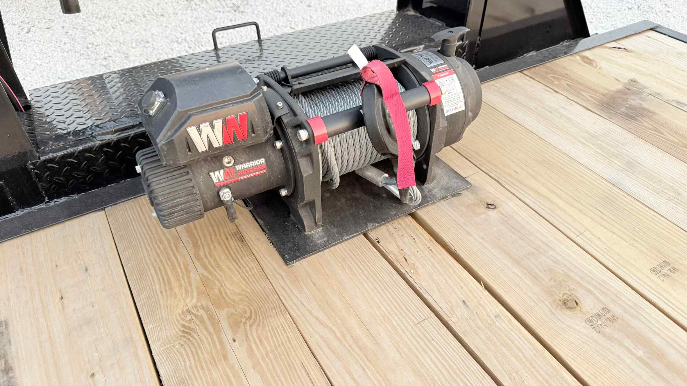 New 8.5X40 TRAILMAXX Tilt Trailer