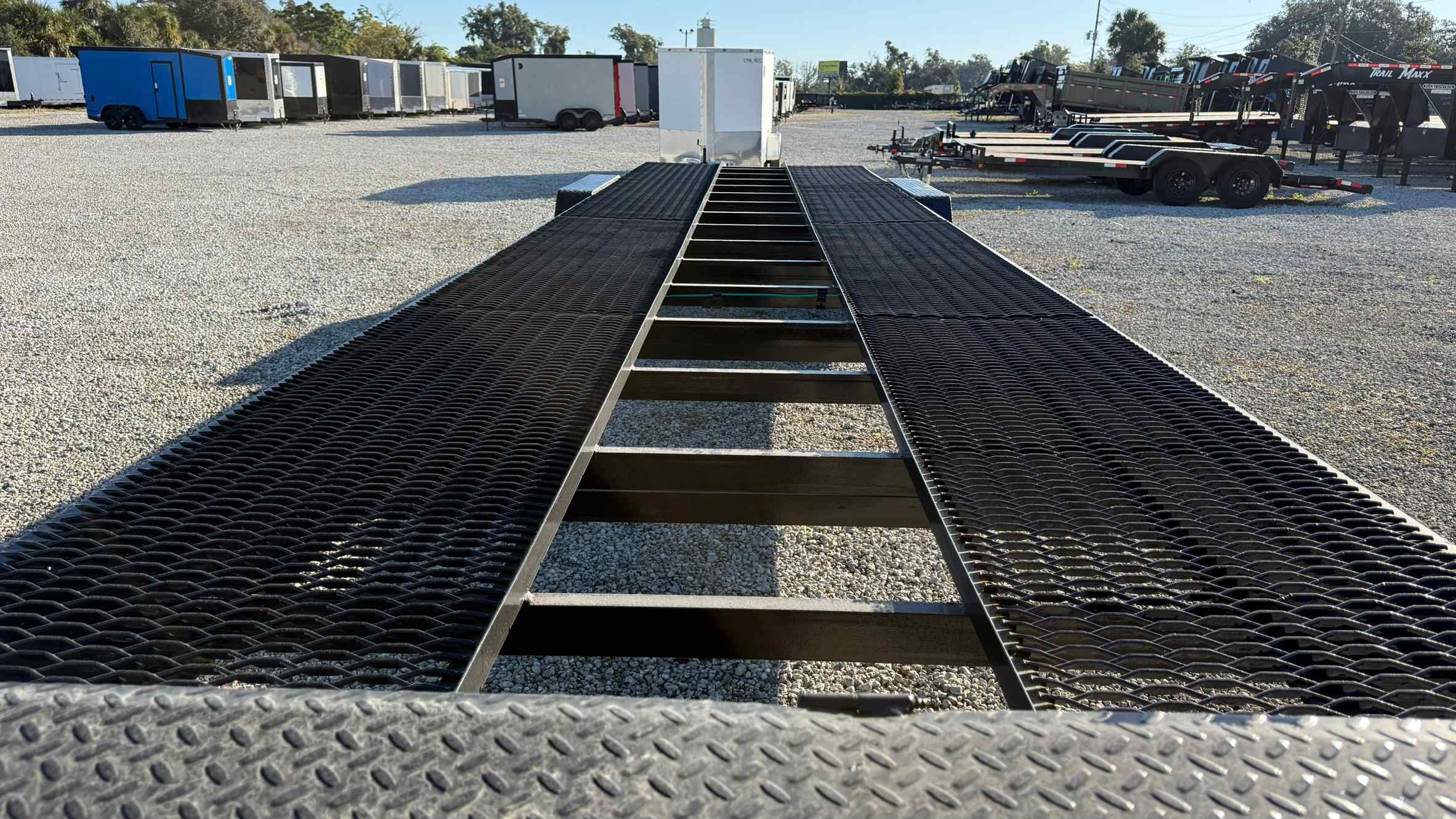 New 7×36 TRAILMAXX Car Trailer