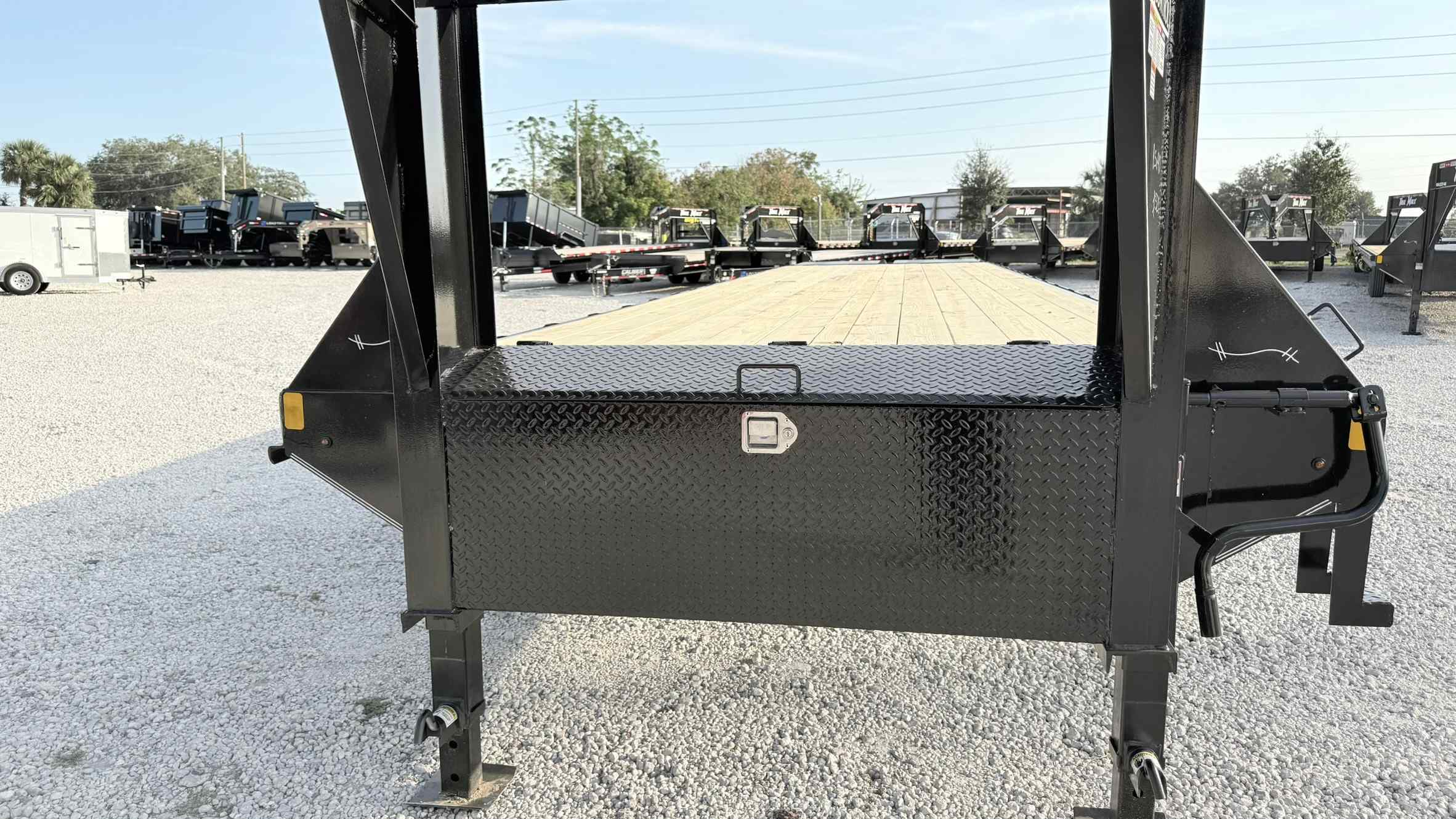 New 8.5×40 TRAILMAXX Flatbed Trailer