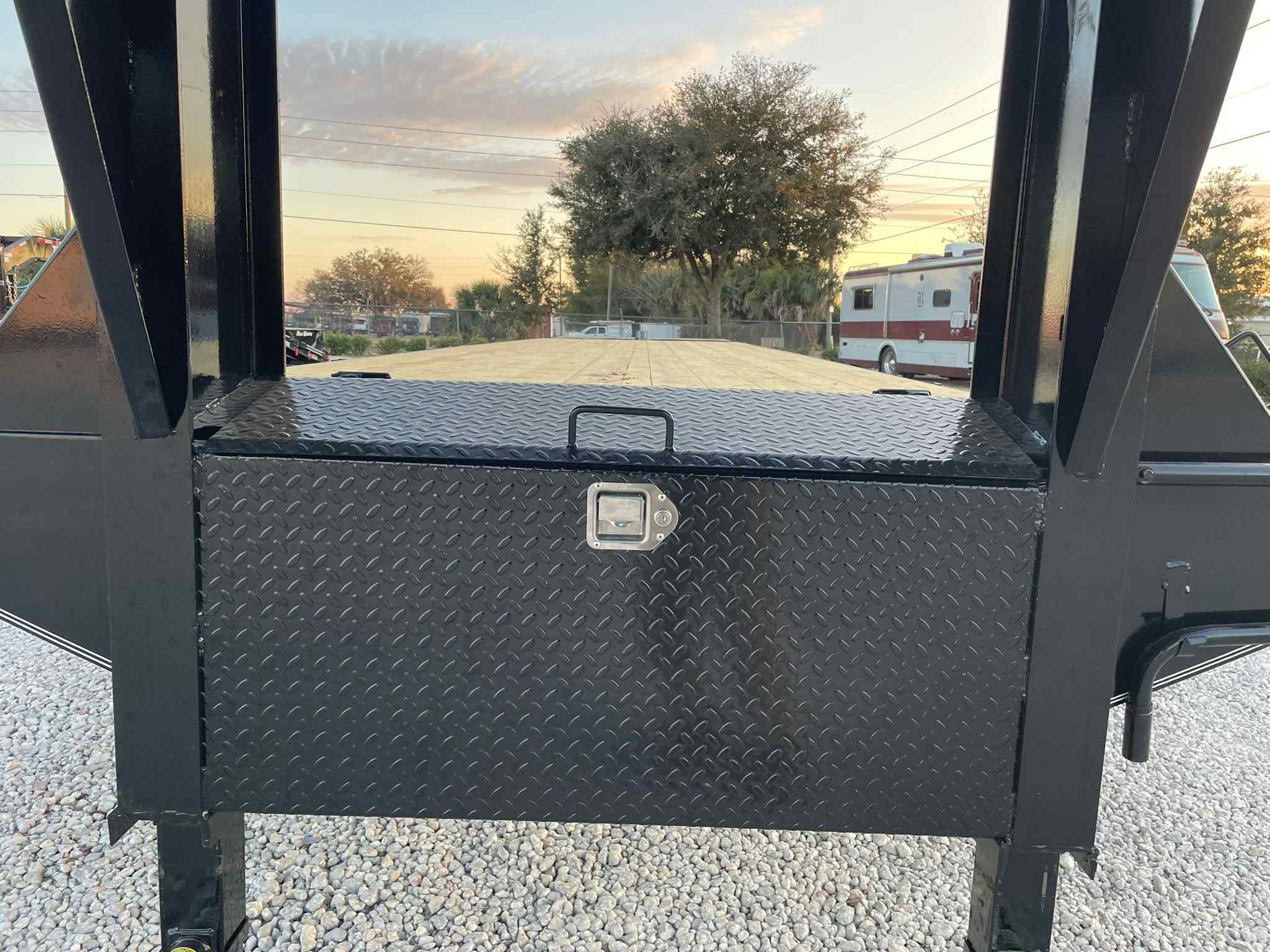 New 8.5×40 TRAILMAXX Flatbed Trailer