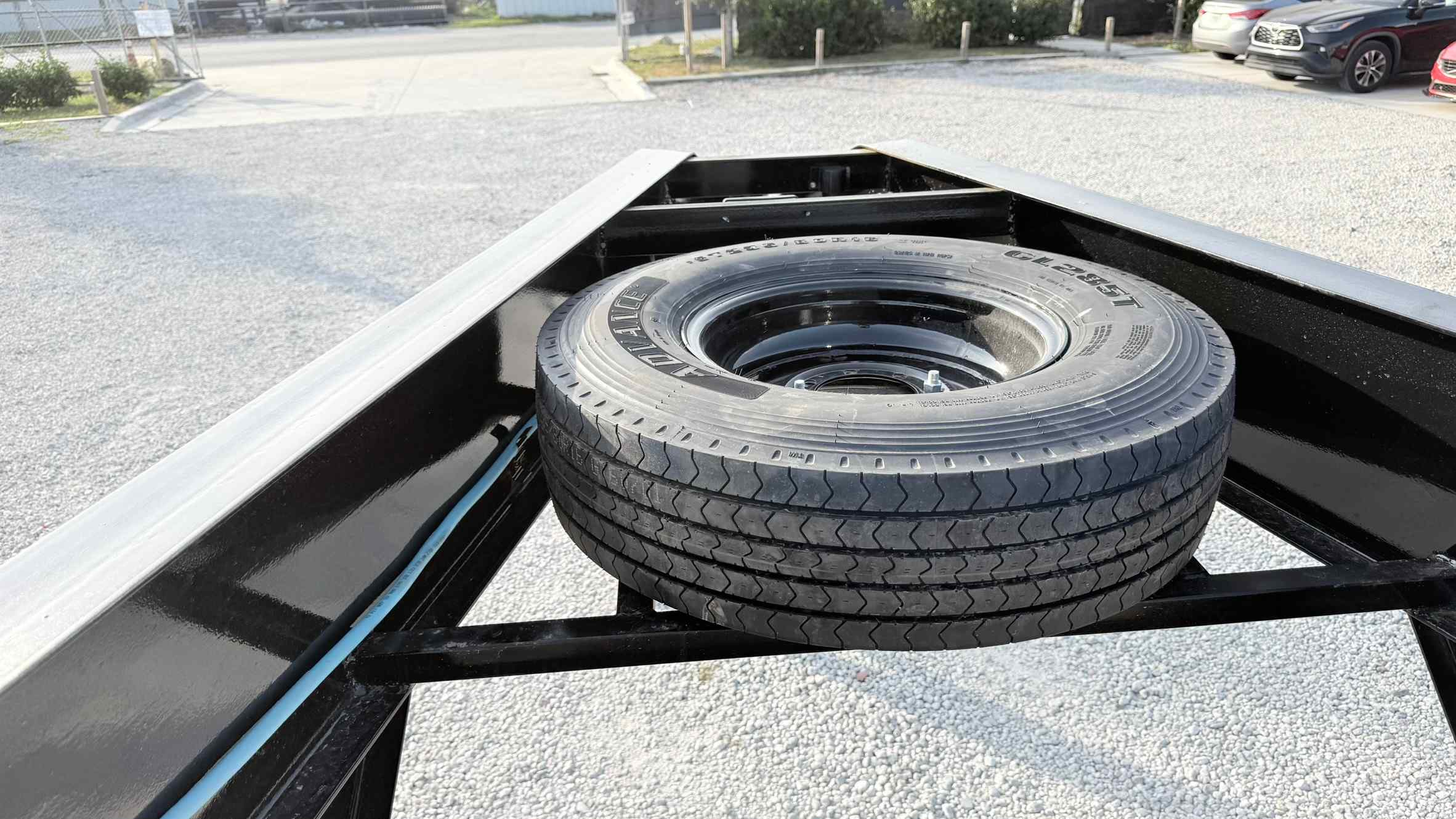 New 8.5×40 TRAILMAXX Flatbed Trailer